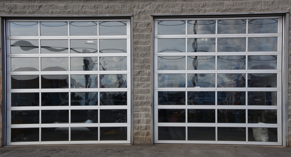 Which Is Better, Steel or Fiberglass Garage Doors