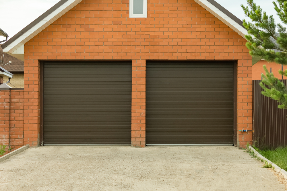 Which Is Better, Steel or Fiberglass Garage Doors